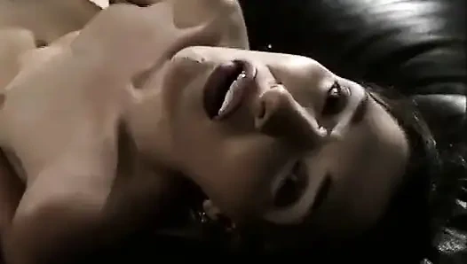 Ehefrauen allein zu hause ehefrau 56