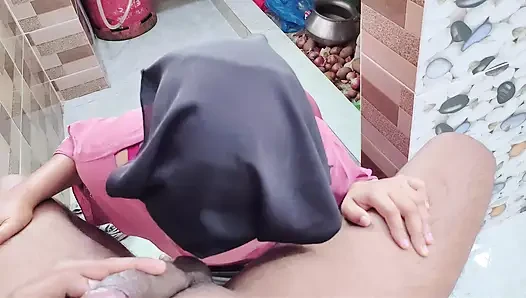 Lütfen efendim sıkı amcığımı bir kez daha sikiyorum desi tesettürlü hizmetçi chudai xxx