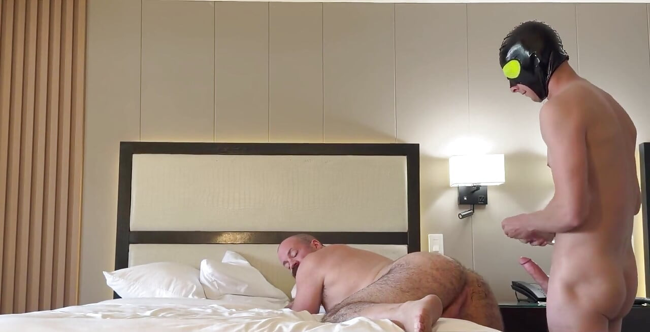 Big Dick Twinks Fucks Muscle Bear