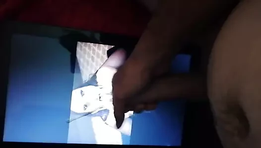 Amandine 2'ye saygı duruşu
