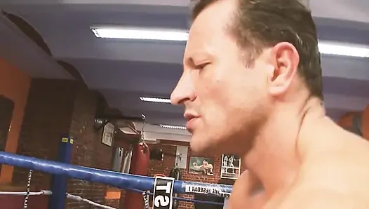 Schätzchen sind geile szenen-2_busty blondes schätzchen fickt im fitnessstudio mit ihrem personal trainer