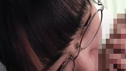 Perawat cantik hono menariknya ke dalam perselingkuhan terlarang yang tidak bisa lagi dia tolak