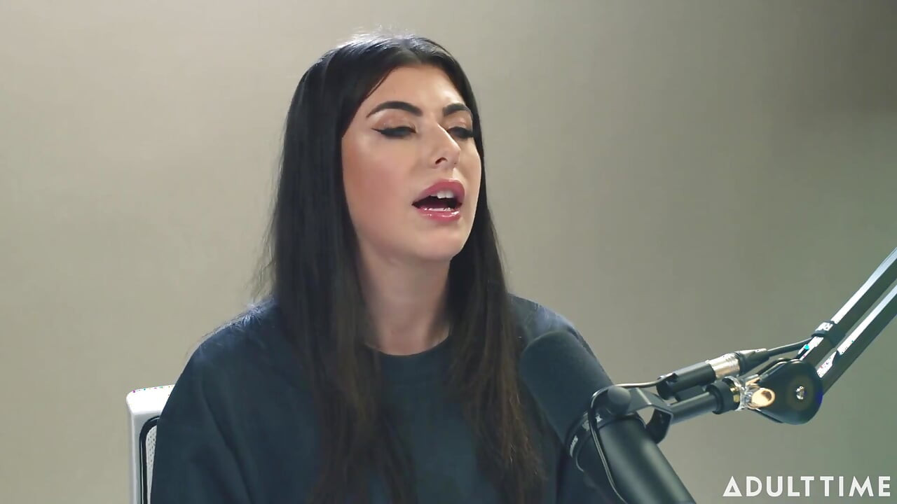 Gal Ritchie: Spiegler Girl &hentai lover the adult time podcast