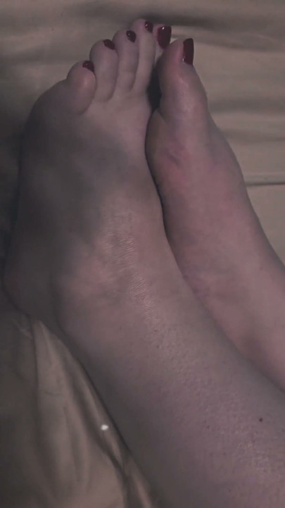 Sexy MILF Feet