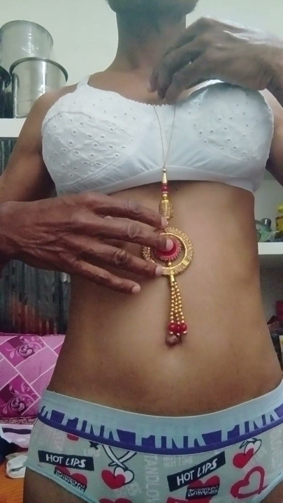 Siss wearing bra panty | Clip 1