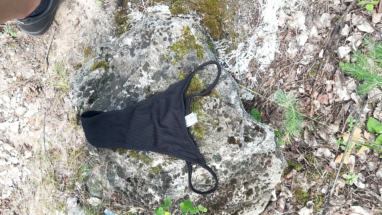 I walk in the woods, pee on women's thongs and cum on a swimsuit.