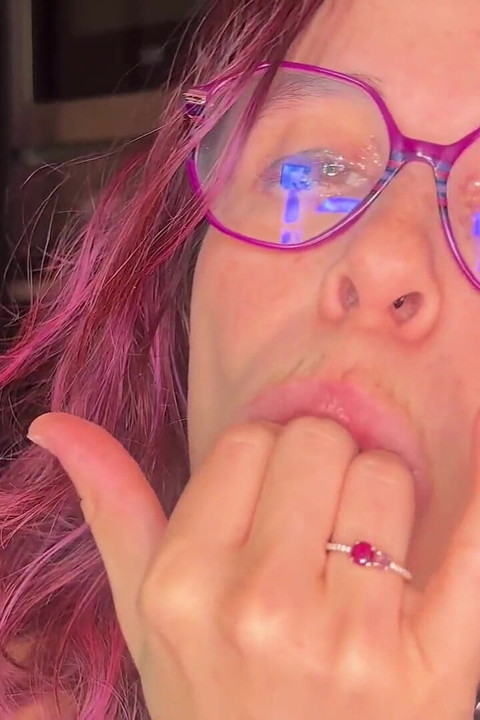 Magda the Squirt Queen Dildos and Floods Her Kitchen - Squirt Solo Extreme