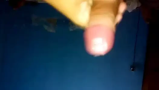 Ayı yavrusu Brezilyalı filhote boşalıyor