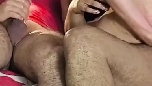 Istri Arab berbagi penetrasi ganda