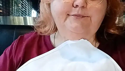 Spezielles abendessen nach dem haarschnitt