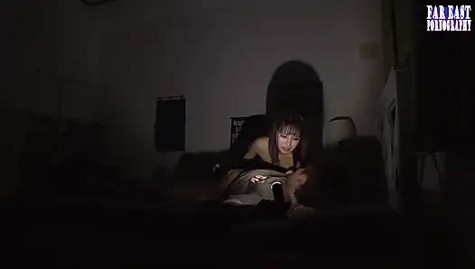 Bir karartma iki ev arkadaşını her zamankinden daha yakına getiriyor -ep1