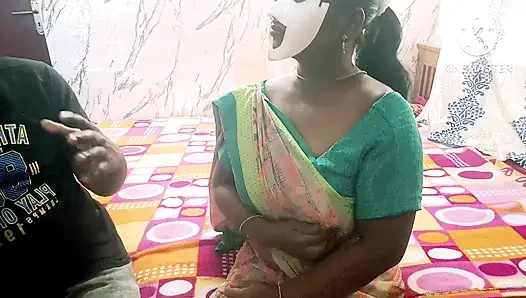 В одиночестве возбужденную мачеху соблазнил пасынок