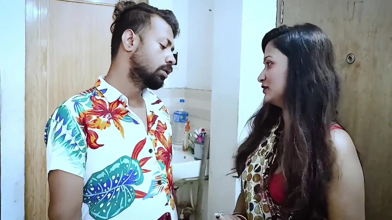 Massage karne wali ko tel laga ke chod diya