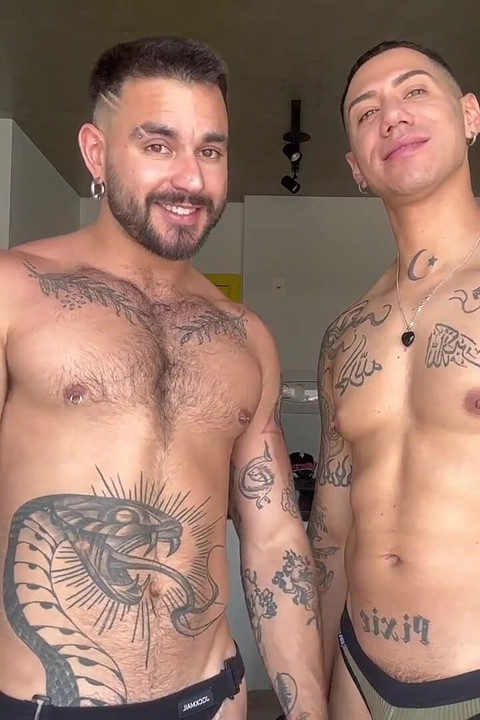 Sexy Hot Big Dick Latino Breeds Muscle Bottom Bareback!