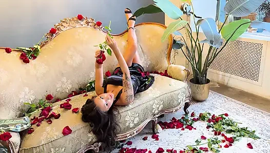 Beautiful Monika Fox In Black Dress On Sofa With Roses