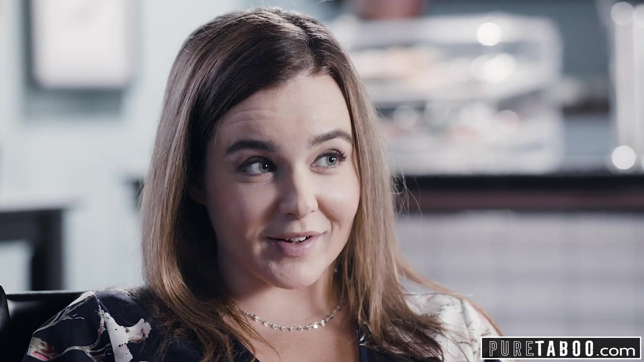 ナターシャ・ナイスは変態カップルにタグ付けさせる