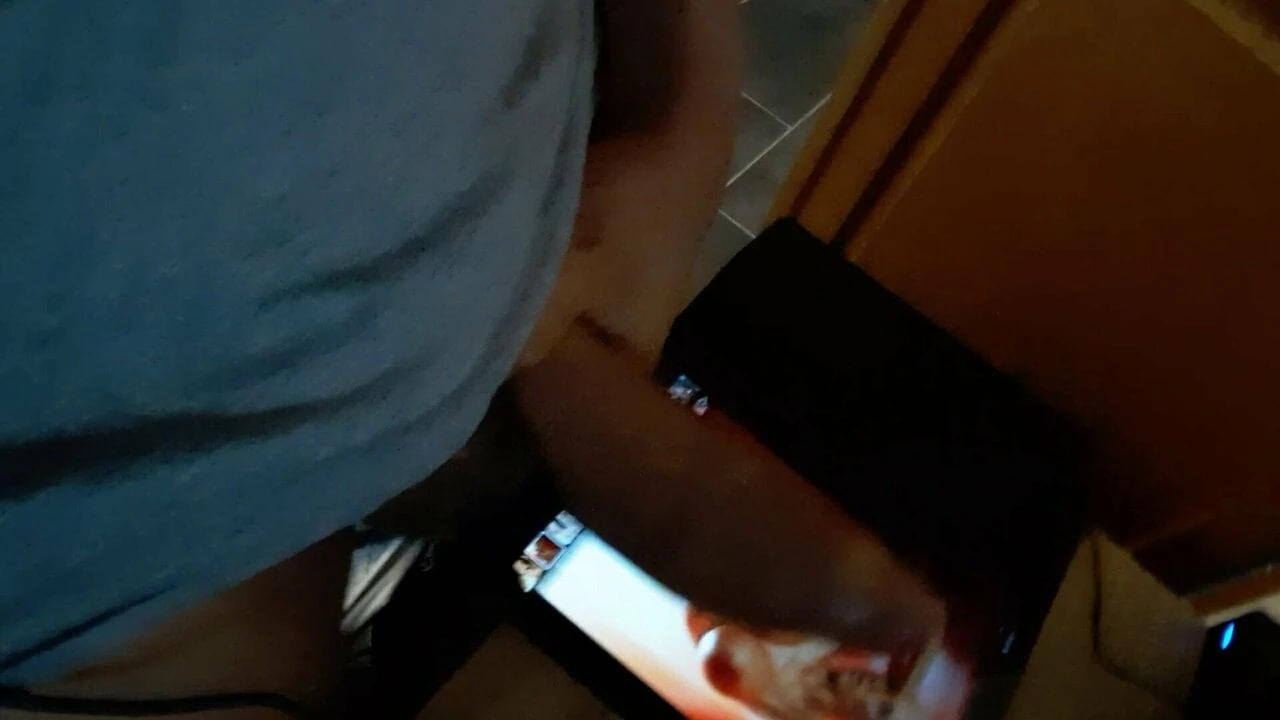 pute avec ma grosse queue et mon sperme 76