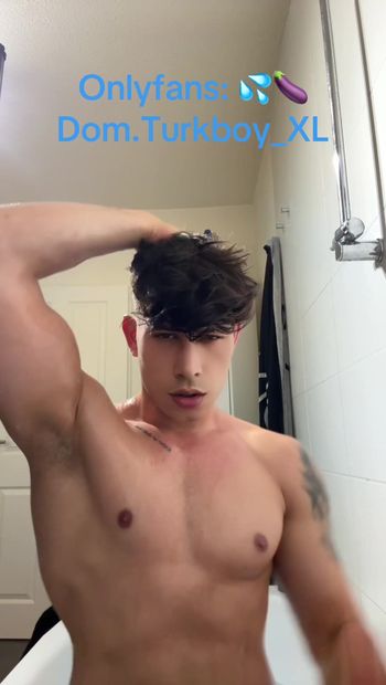 Playing with my 22cm big cock, look at my Body, Check my Videos.