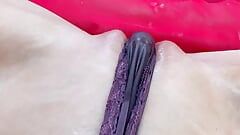 Мастурбация тугих сочаных трусиков в видео от первого лица. Девушка трет клитор через трусики до оргазма.