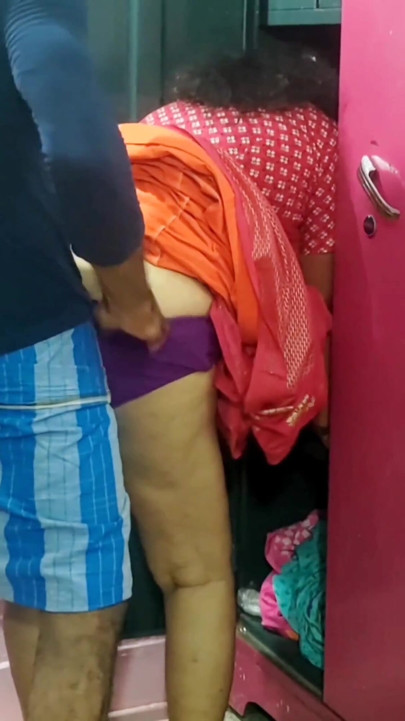 Madrastra teniendo sexo anal | Clip 1