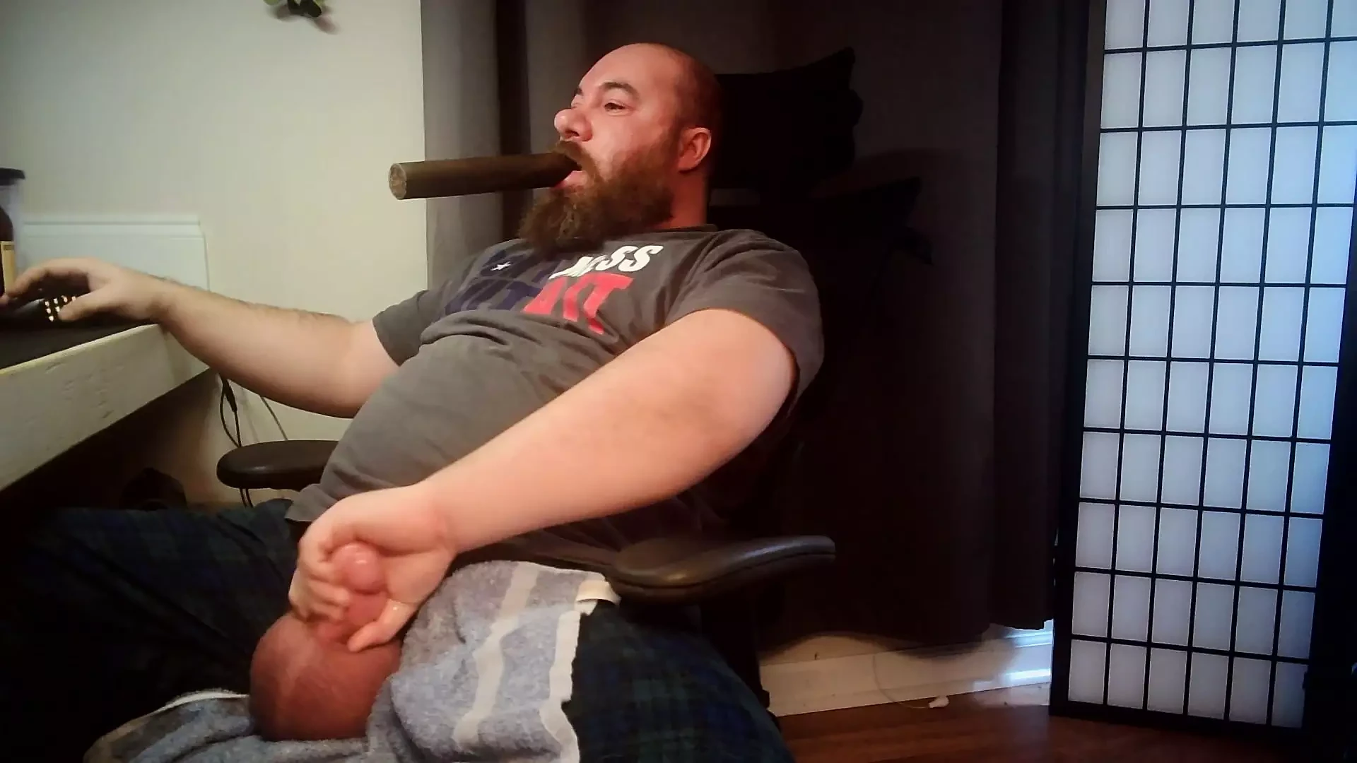Bubba bik razvalja konopce