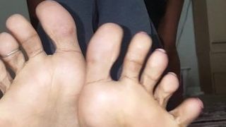 Bri oiled Feet Soles 2