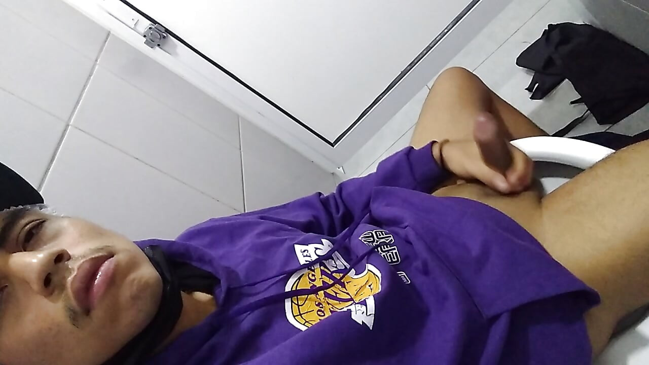 公衆トイレで最高の時間を過ごす