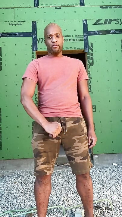 Kennie Jai Nude in Outoor!