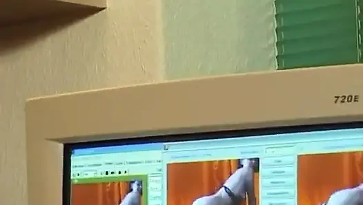 Esmer sürtük oyuncu seçmelerinde amını ovuyor