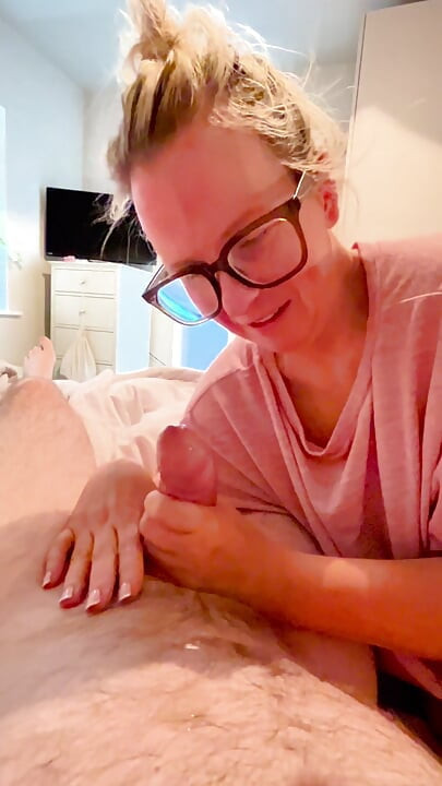 Just a Stepmom Getting Soaking Wet and Fucked Then Sucks Him Till He Blows