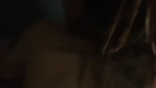 Sıska beyaz dreadhead orta yaşlı seksi kadın lotuss queeen büyük zenci yarağını geri alıyor - eski video 2018