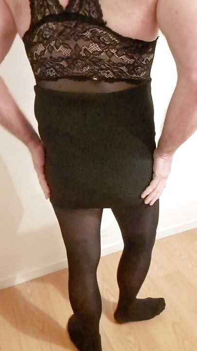 Crossdresser in pantyhose and lingerie wanks