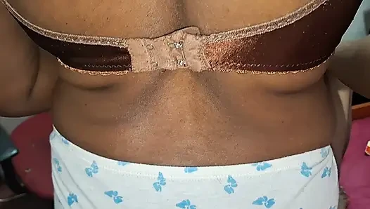 Lonely indian Desi Bhabhi Hottest video