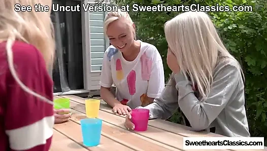 Horny Girlfriends in Holland at SweetheartsClassics