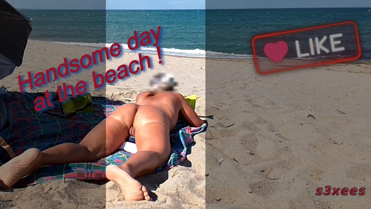 Sie Zeigt Ihren Arsch Am Strand Von Cap D Agde Und Wichst Mit Voyeuren 