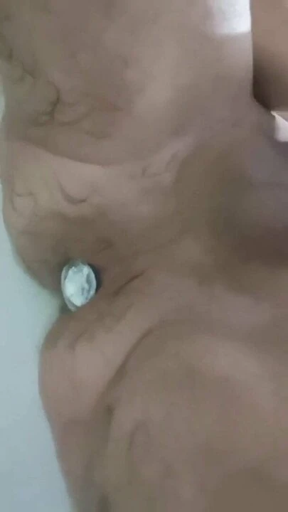 I cum with an anal plug in the anal