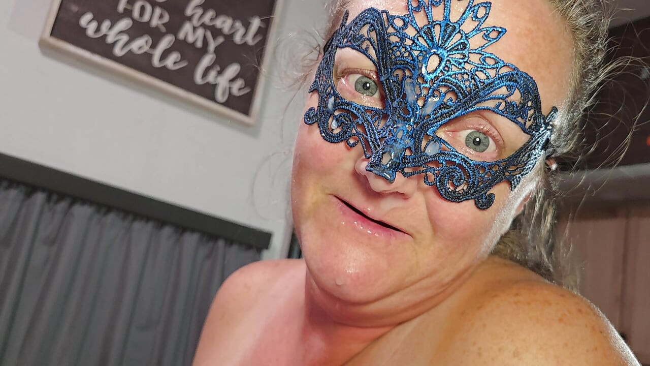 A esposa fica brava com onde a porra acaba, vamos apenas dizer que tratamentos faciais não são seus favoritos
