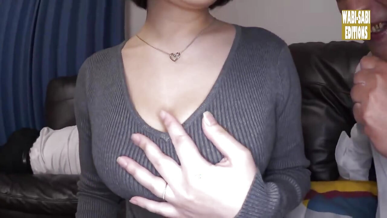 A Heat Surges as Arisa Hanyu Unleashes Her Bold, Stunning Curvy Presence - Scene.1