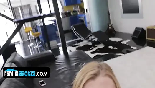 Büyük memeli naiomi mae yüze boşalma tam film