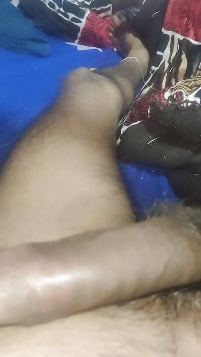 Susjedina usta su zasuzila nakon što je vidjela moj penis.