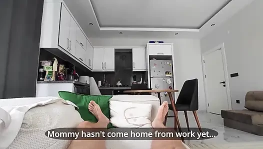 Süße Stiefmutter, die sie verteilt, während mein Mann bei der Arbeit ist!