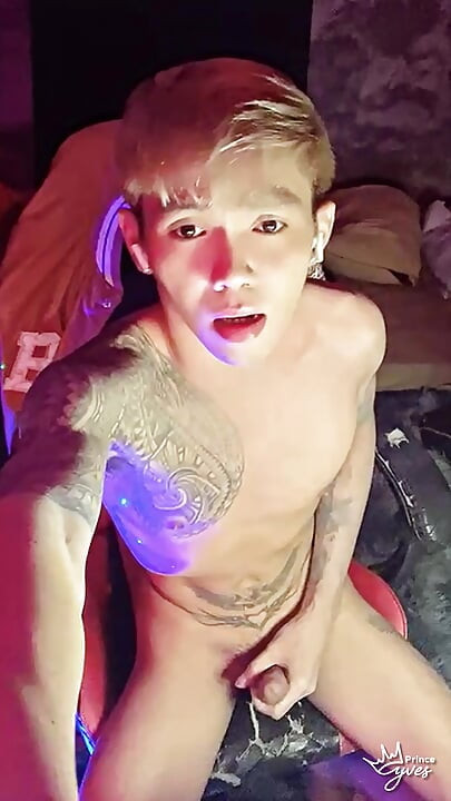 Asian Twink Webcam Show Excerpt