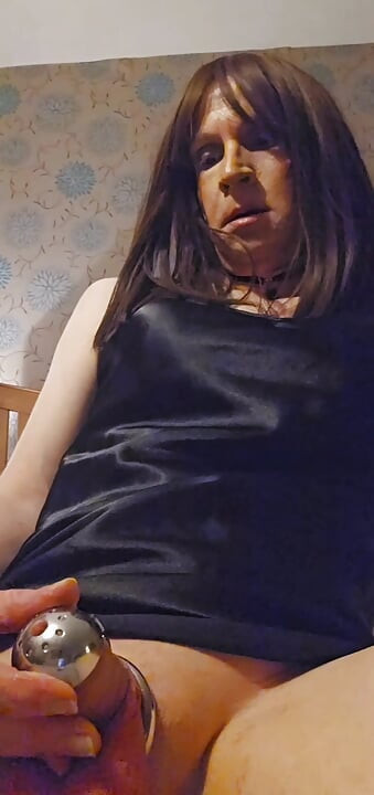 Uncaged sissy clitty