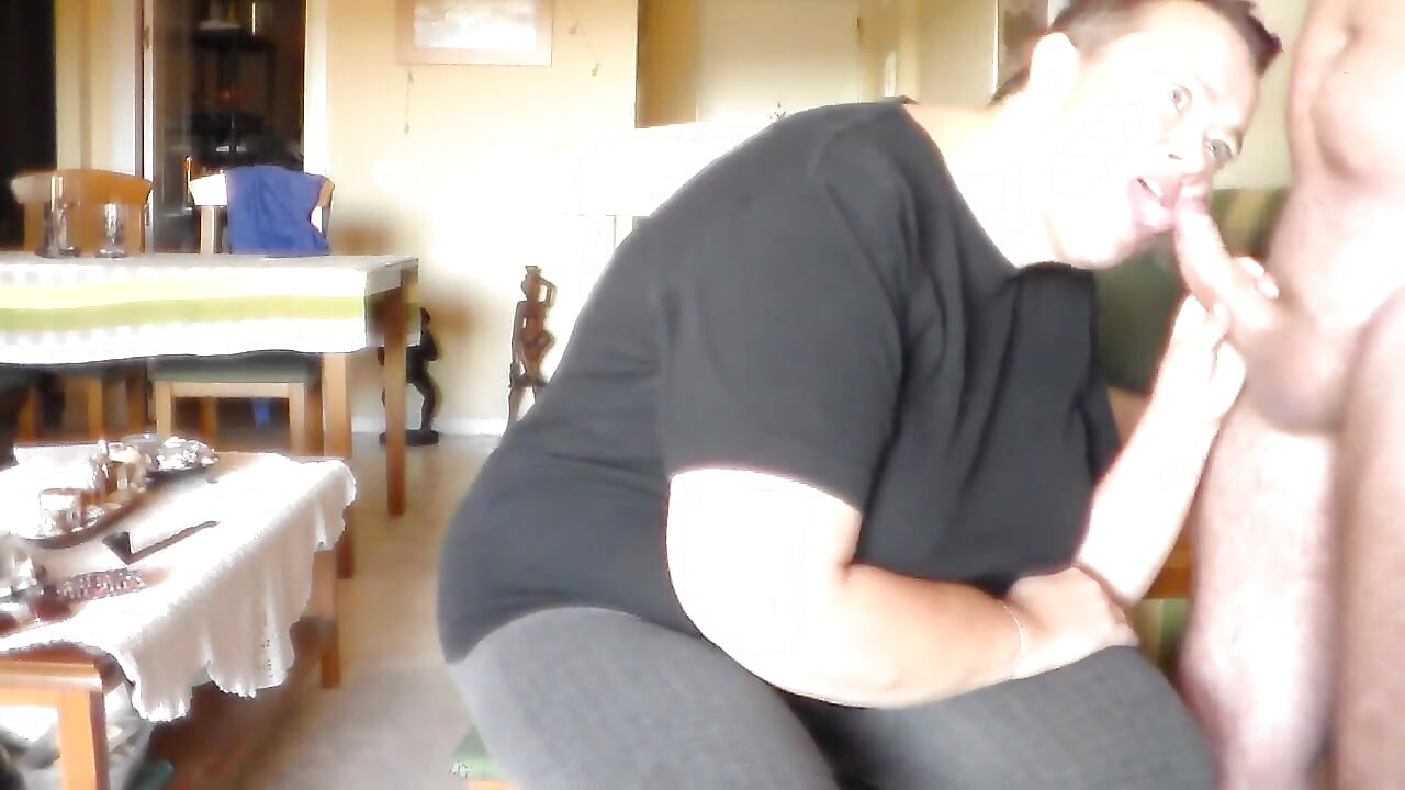 John is giving Jen a big cum facial