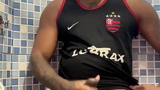 Flamengo Gömleğiyle Boşalma