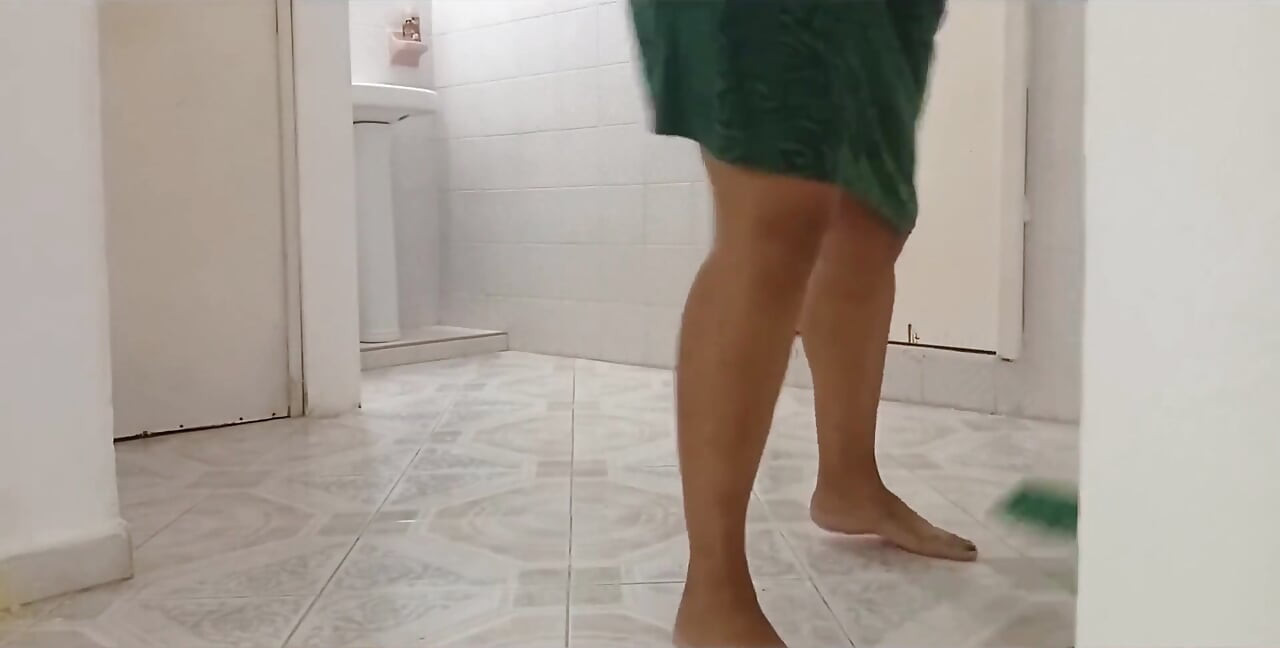 Chubby Neighbor Cleaning Her New Apartment