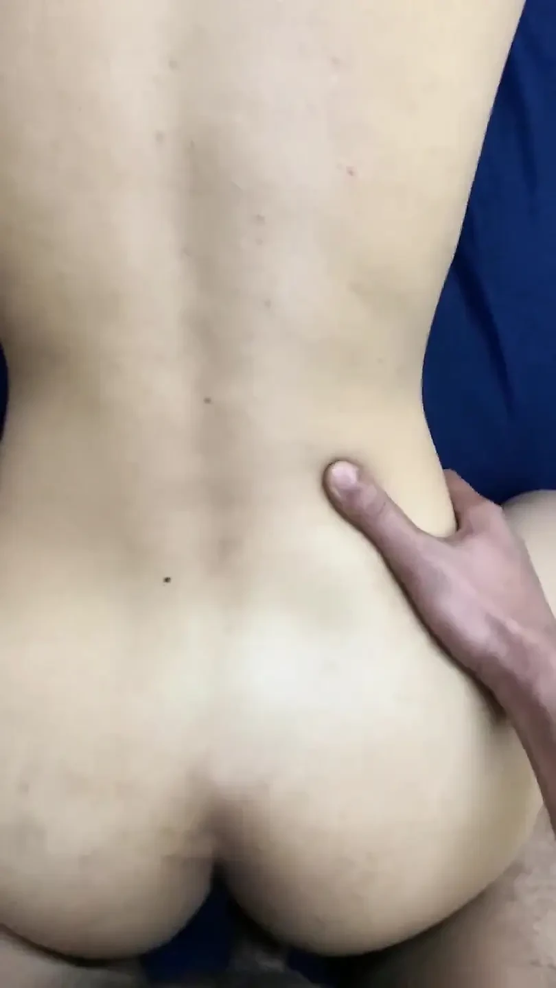 Lesbian MILF Scissoring with Young Babe – Intense Tribbing Orgasm