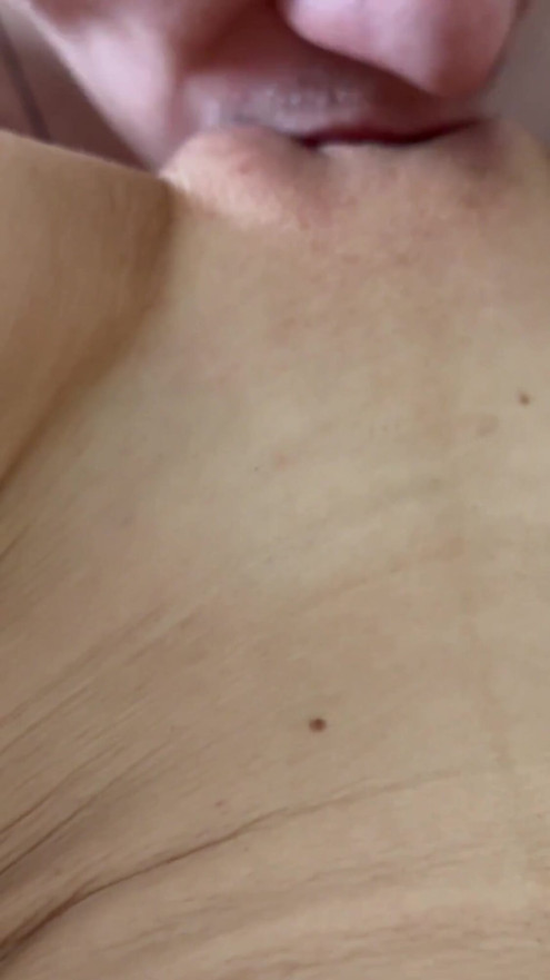 Close up obsession | Clip 1
