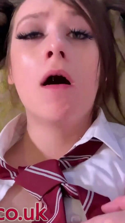 POV女子高生ファックと中出し | クリップ 2