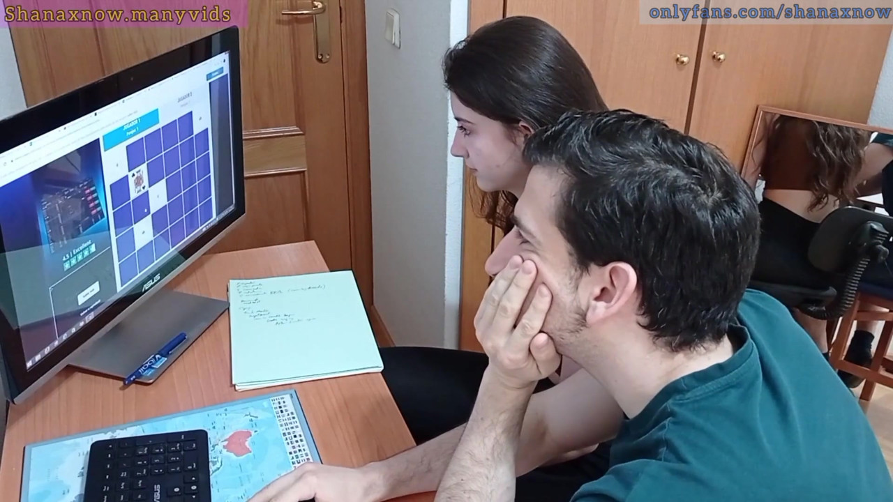 ティーン学生が脅迫、ハメ撮りフェラ、口内射精、ごっくん。